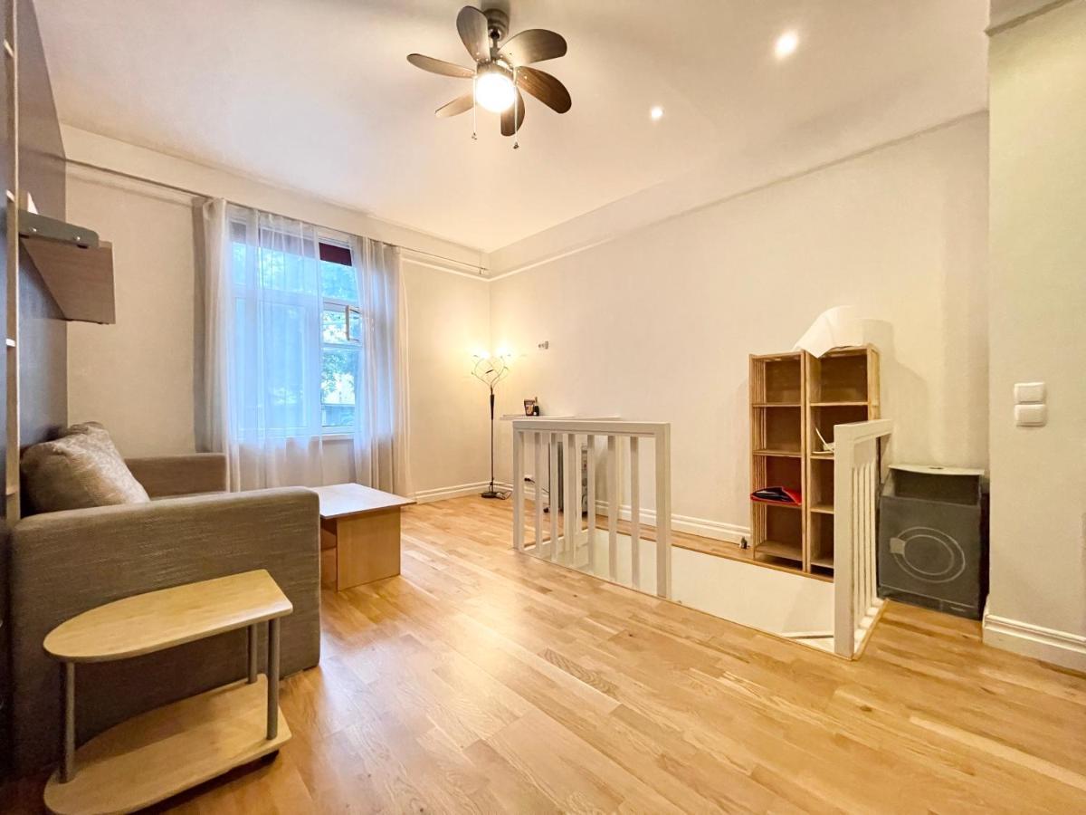 Cosy Studio In Historical Building. City Center Apartamento Talin Exterior foto