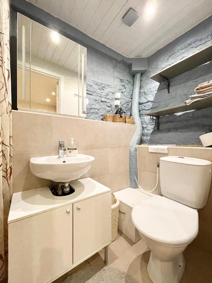 Cosy Studio In Historical Building. City Center Apartamento Talin Exterior foto